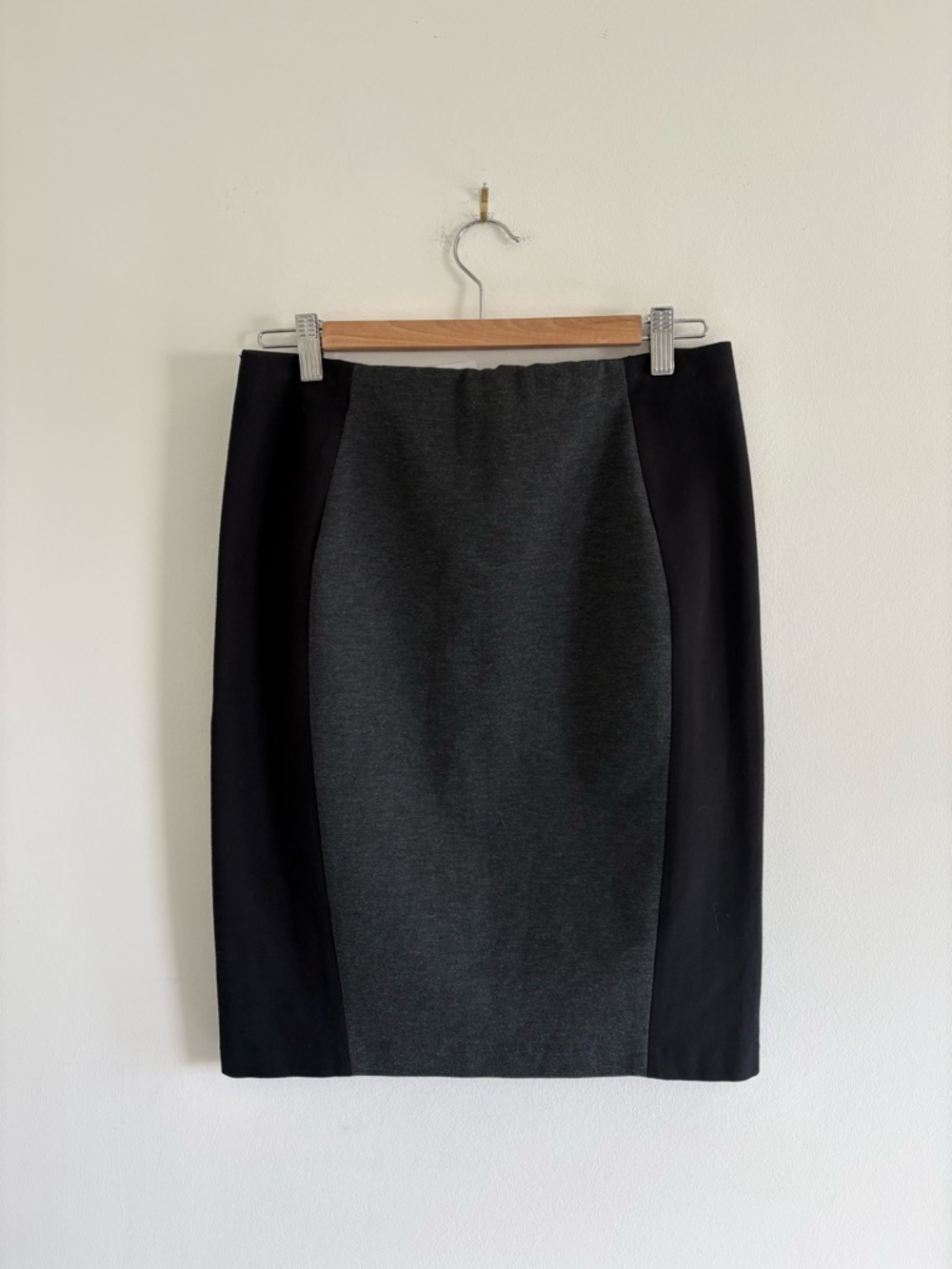 NWT Vince Camuto Classic Two-Tone Pencil Skirt in Charcoal and Black Sz S